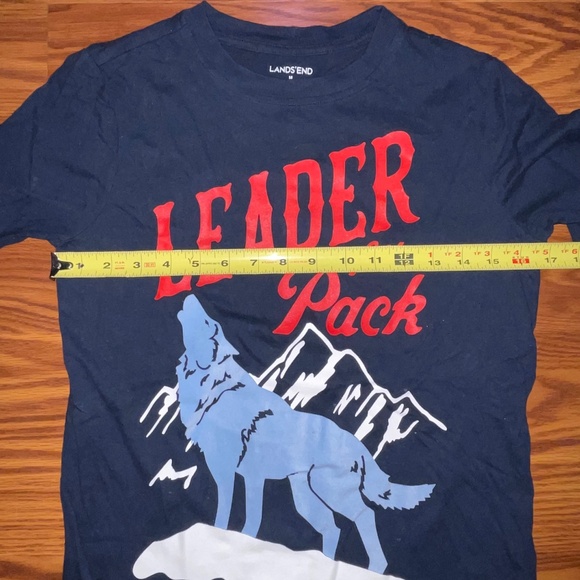 EUC Lands’ End Leader of the Pack Long Sleeved Graphic Shirt - Picture 4 of 7